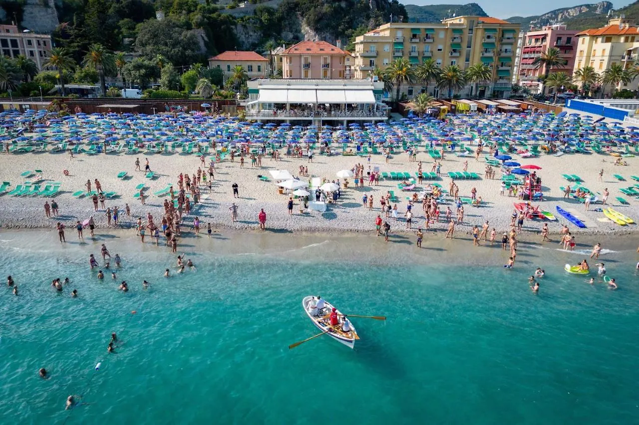 Hotel Boncardo Finale Ligure 4*,