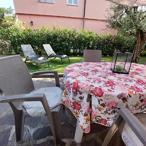 Oasi , Desenzano del Garda Italien