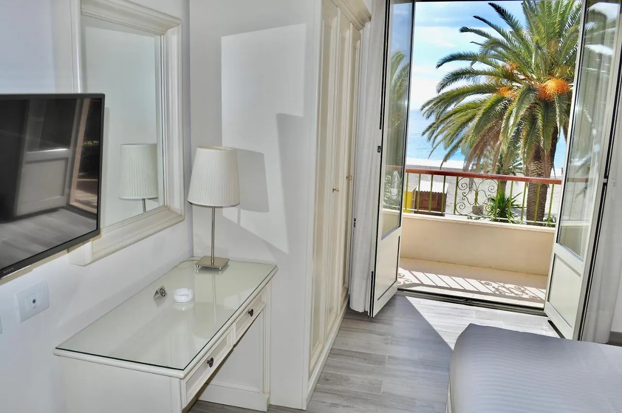 Hotel Boncardo Finale Ligure 4*,